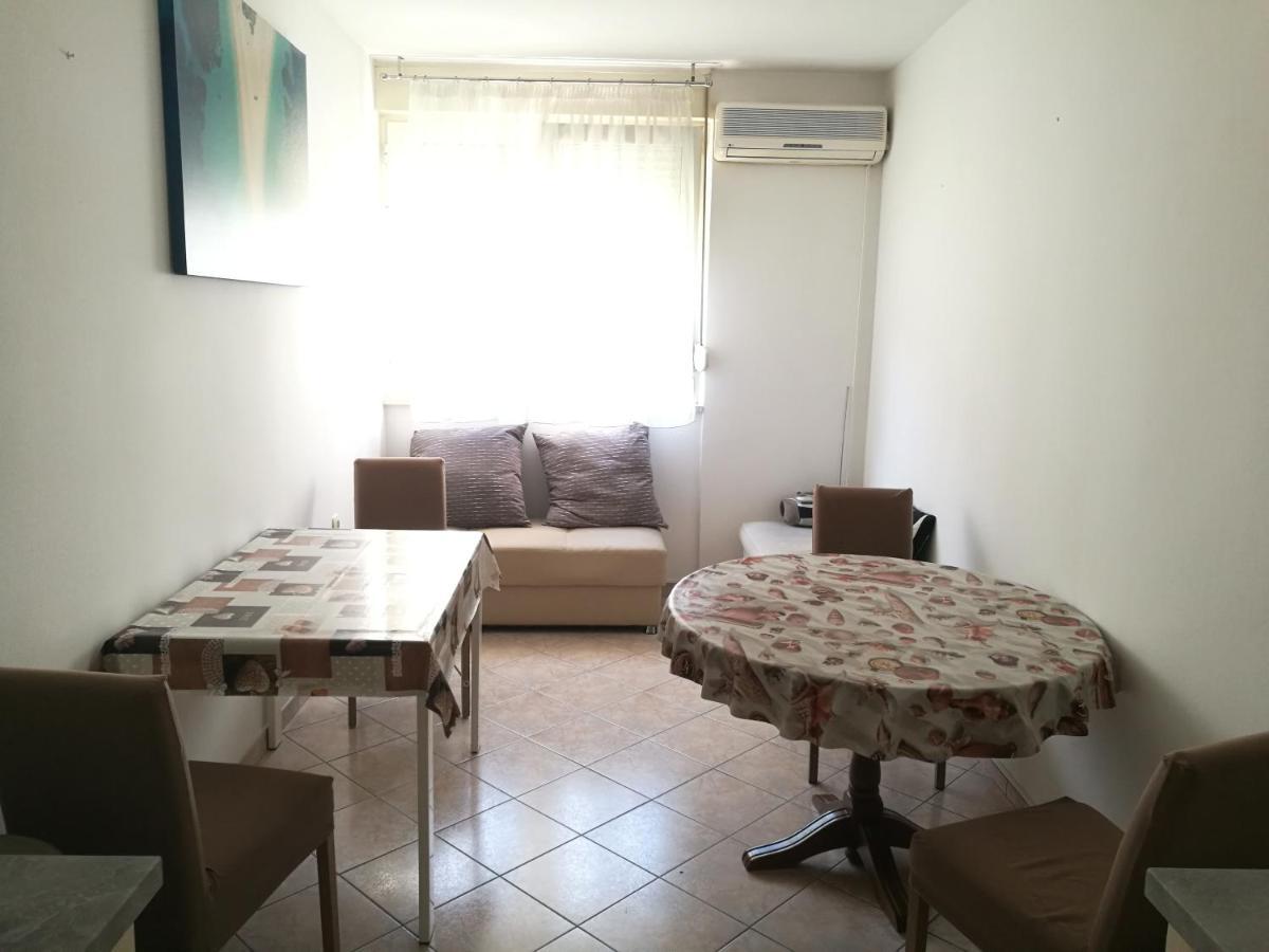 Nice And Cozy Two Single Bed Room Spalato Esterno foto