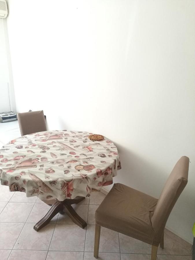 Nice And Cozy Two Single Bed Room Spalato Esterno foto