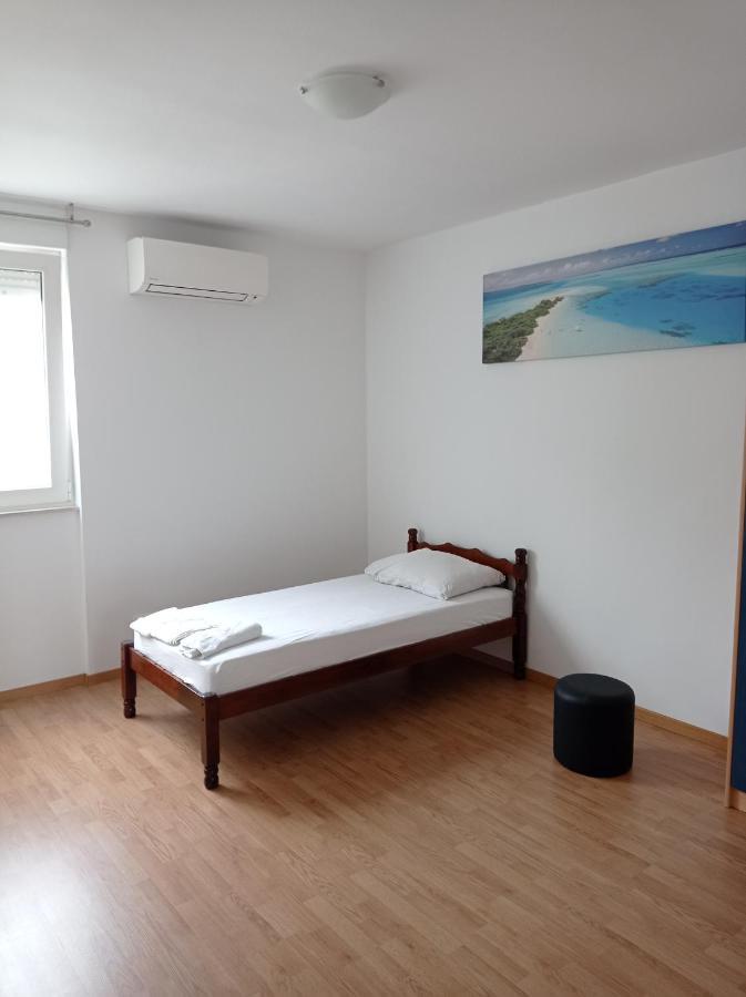 Nice And Cozy Two Single Bed Room Spalato Esterno foto